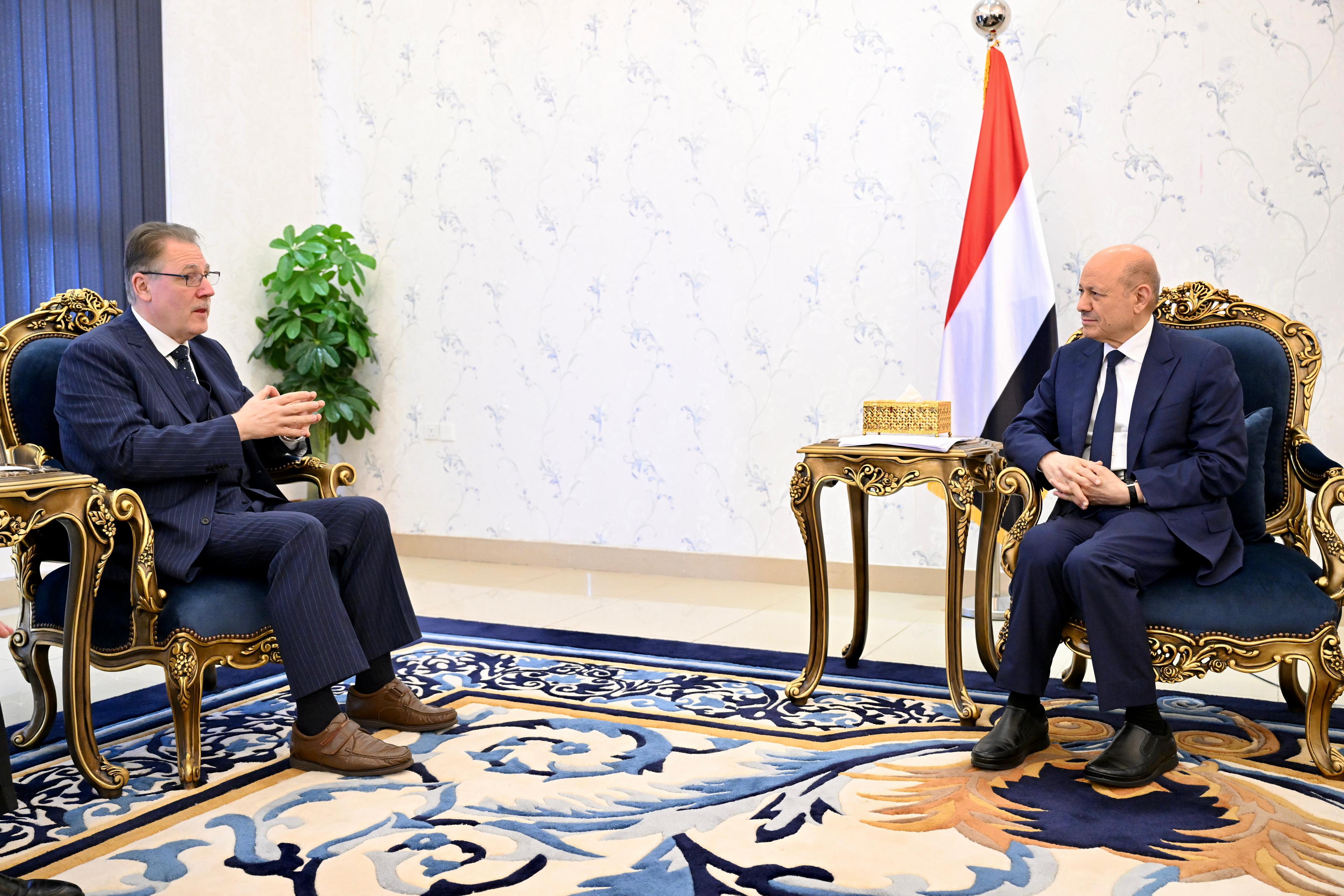 President Al-Alimi receives UN Assistant Secretary General 