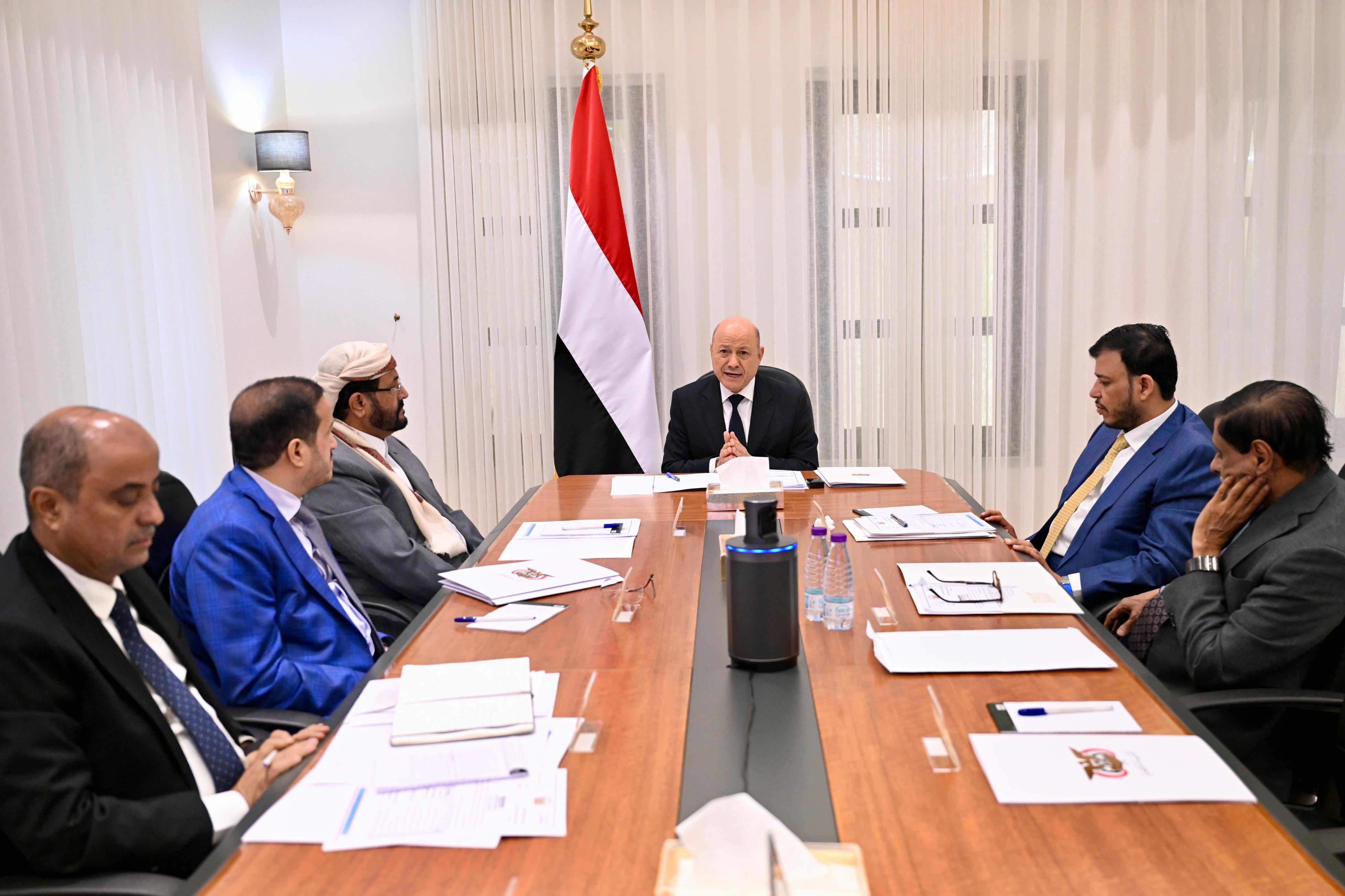 Presidential Leadership Council Meets with Prime Minister, Continues Discussions on Economic and Service Conditions