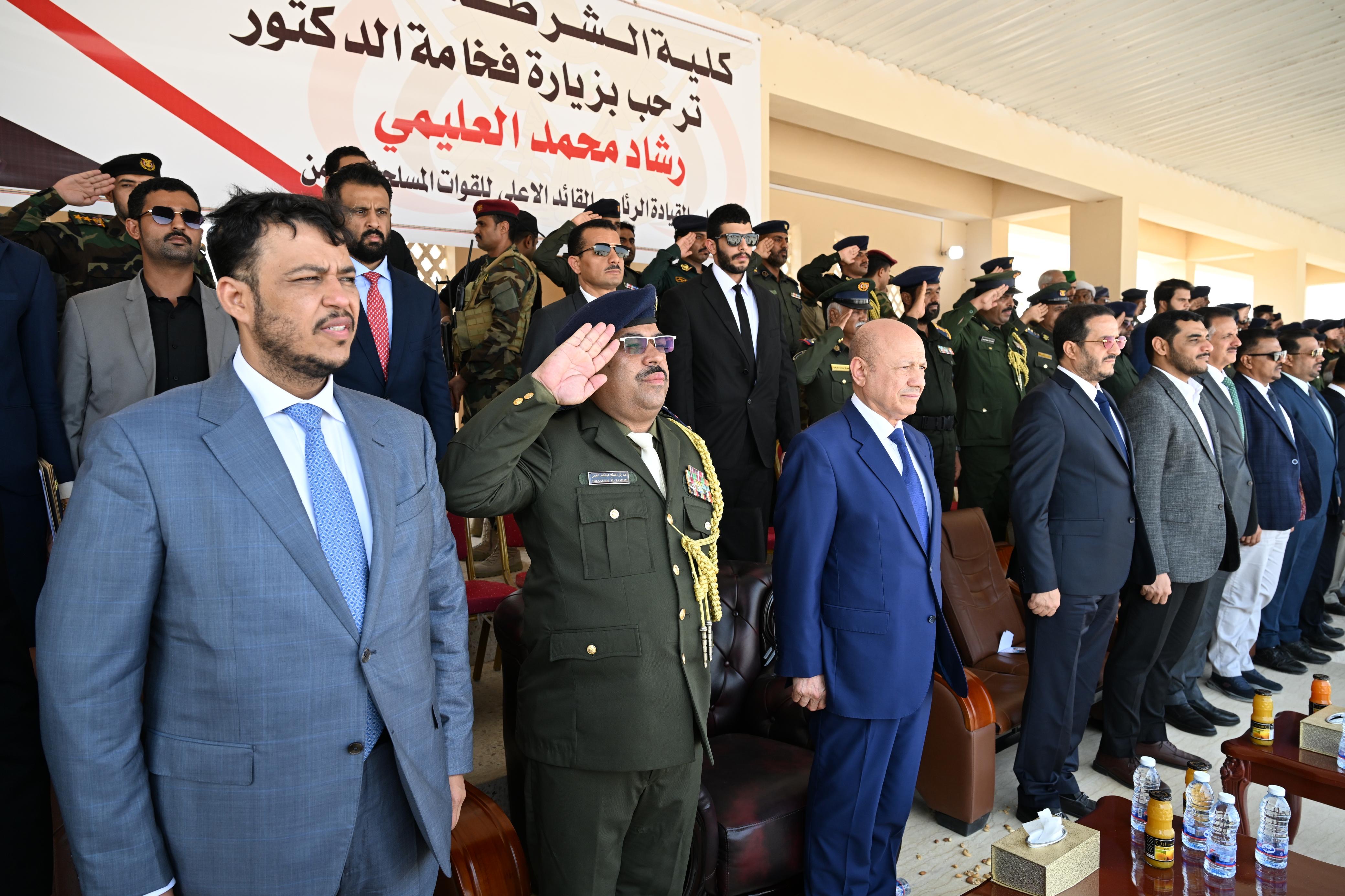 PRESIDENT AL-ALIMI ALONG WITH ABDULLAH AL-ALIMI AND OTHMAN MUJLI VISIT HADHRAMAUT POLICE COLLEGE (2)