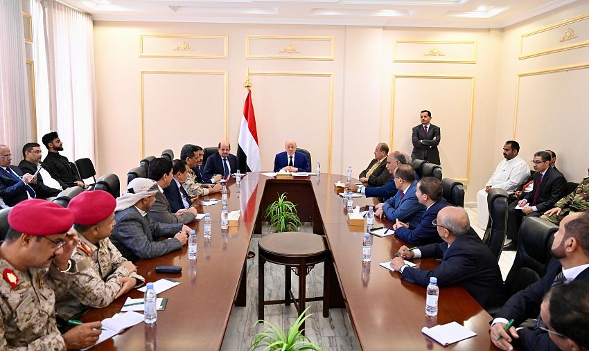 President Al-Alimi Praises Role of Dhalea’s citizens in Deterring Imamate Project and Defending Republican System