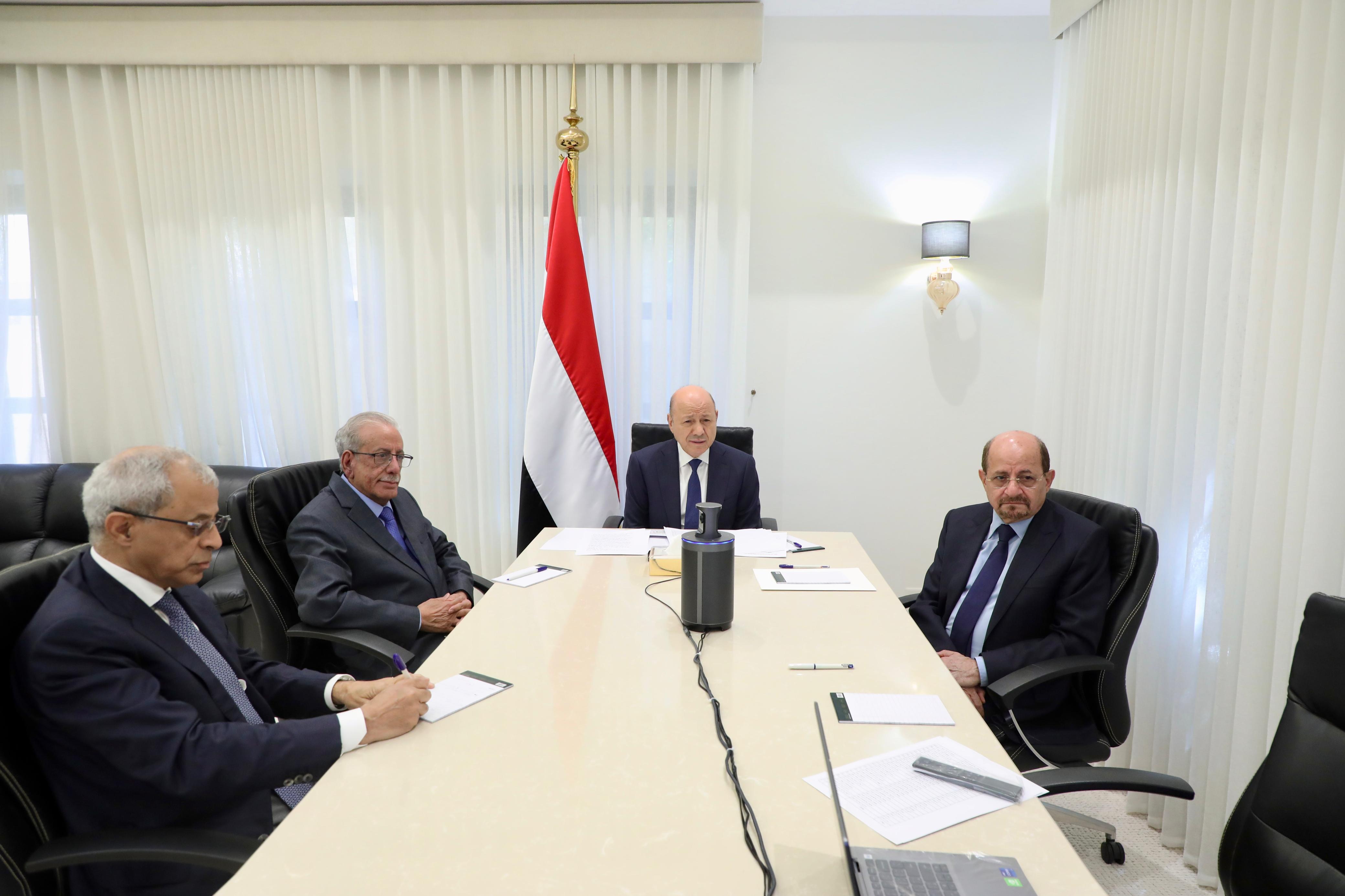 President Al-Alimi Meets with Foreign Ministry Leadership and Heads of Diplomatic Missions Abroad  