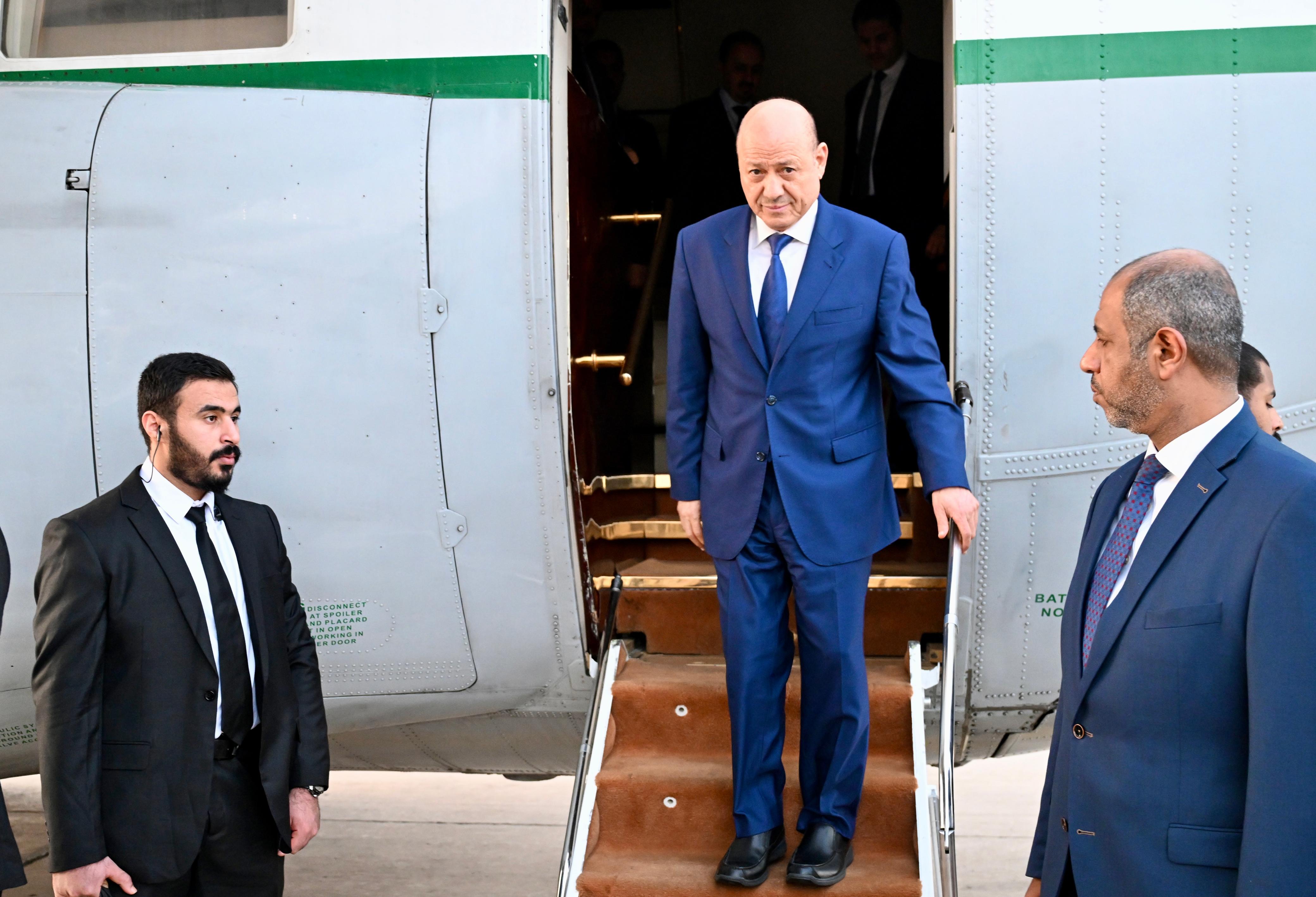 President Al-Alimi Returns to interim Capital, Aden