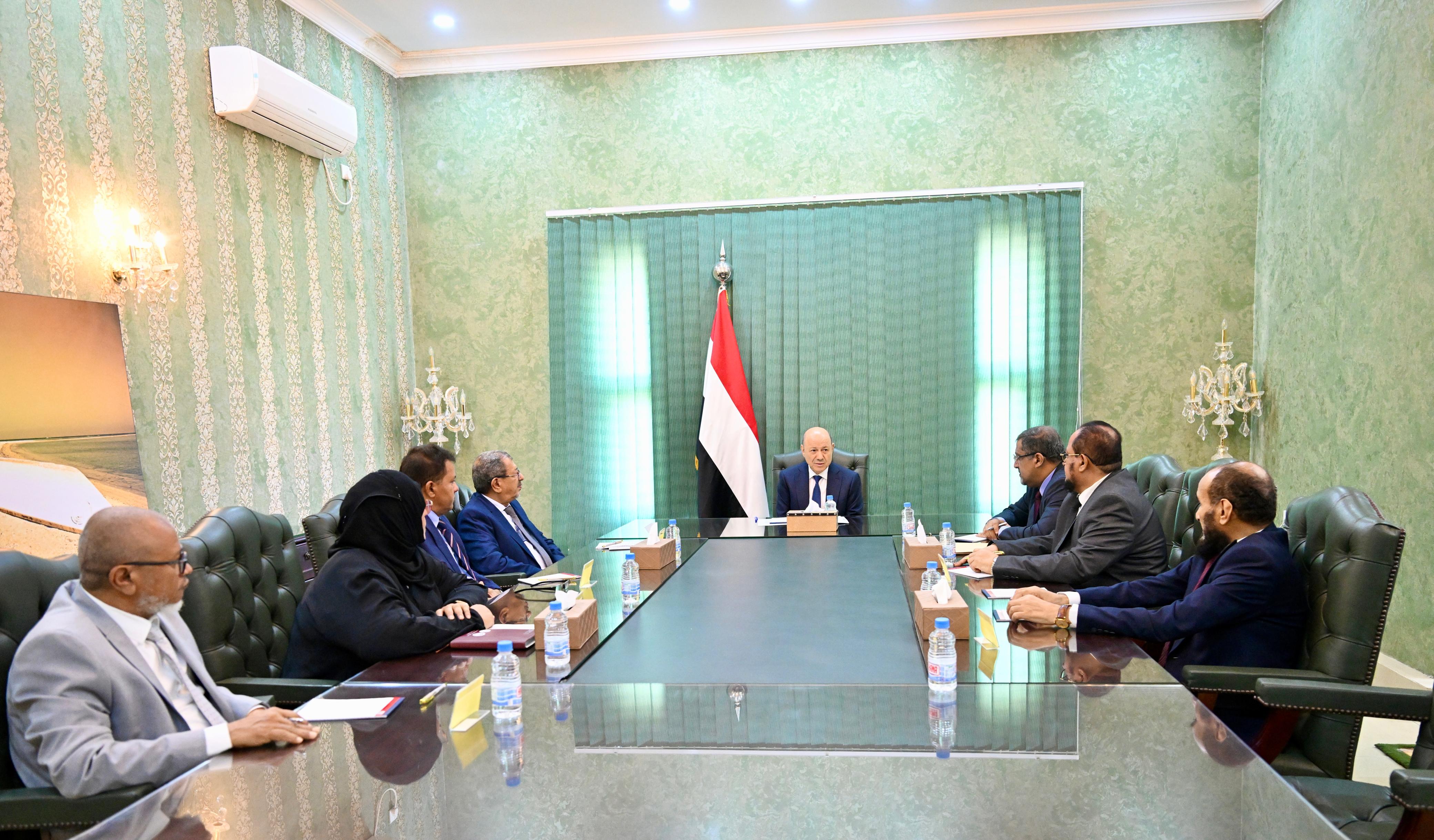 President Al-Alimi Praises Judiciary’s Role in Safeguarding Civil Peace and Legal Status of State