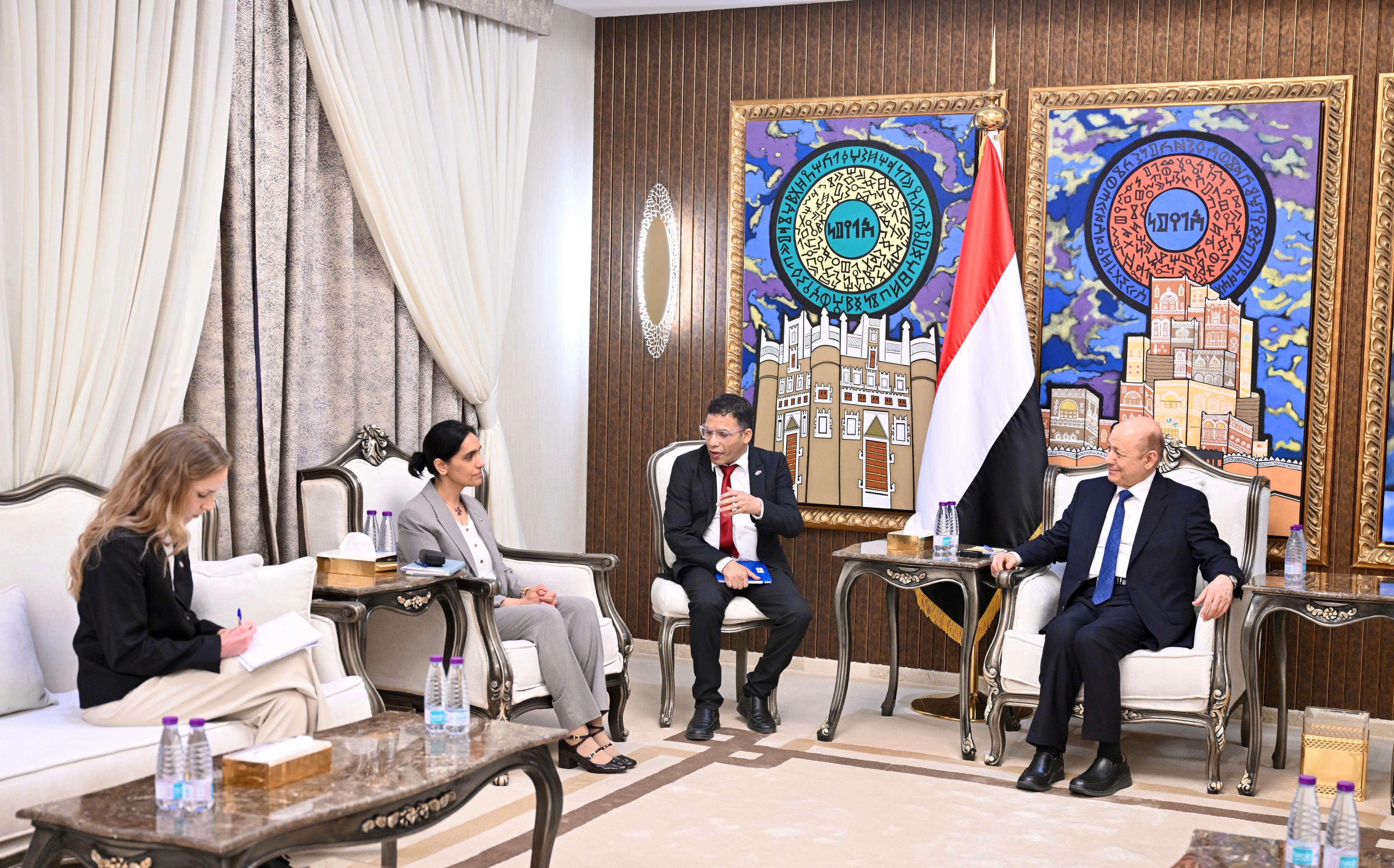 President Al-Alimi Praises UK Efforts to Mobilize International Support for  Yemeni People