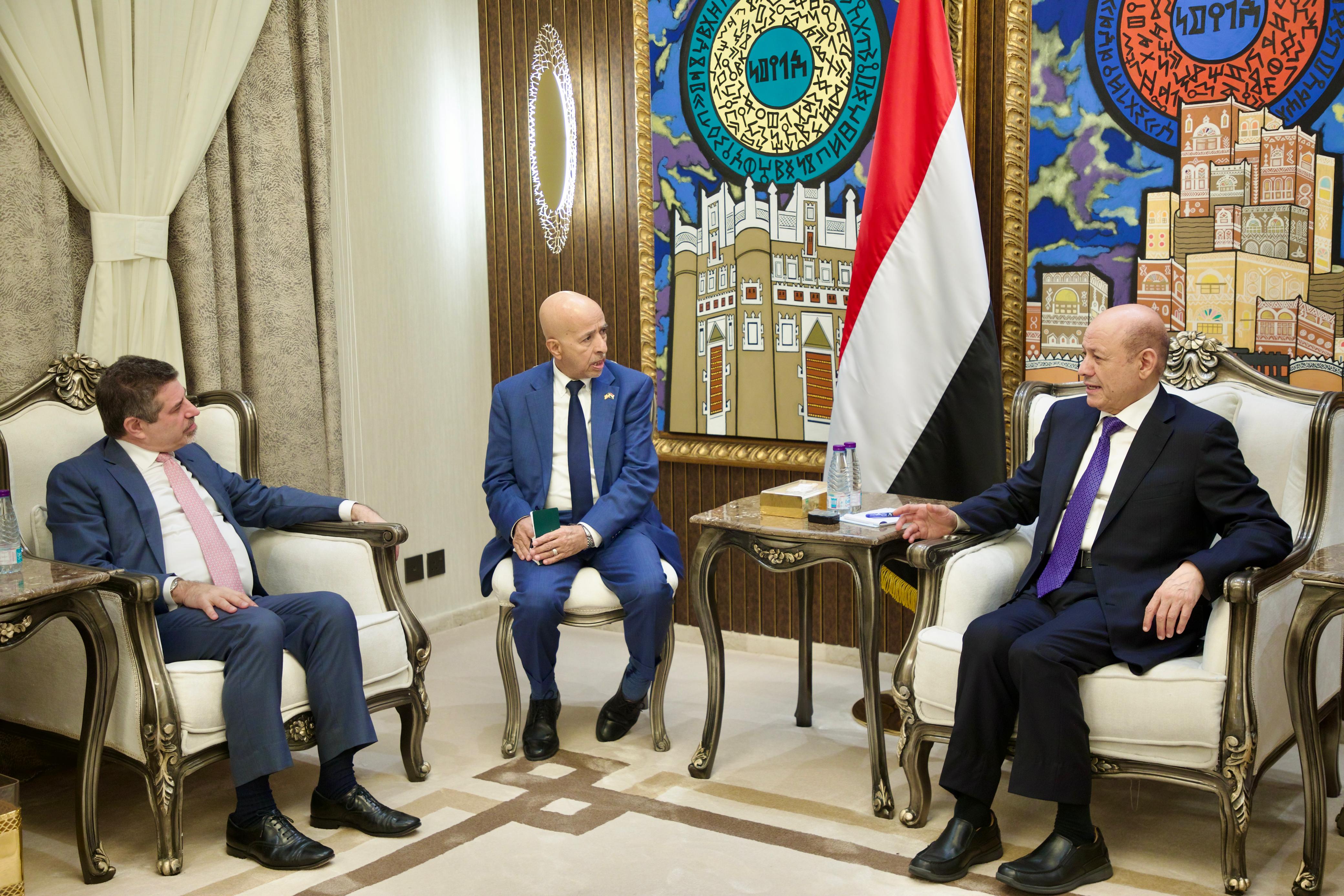 President Al-Alimi Receives U.S. Ambassador