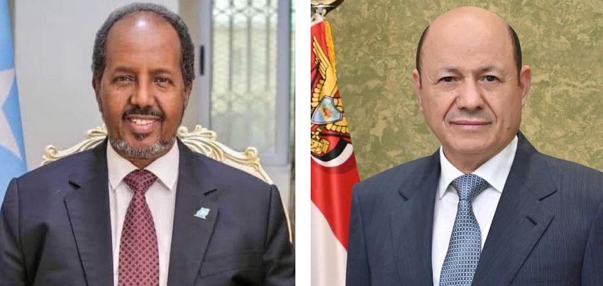 رئيس مجلس القيادة يهنئ بالعيد الوطني في الصومال