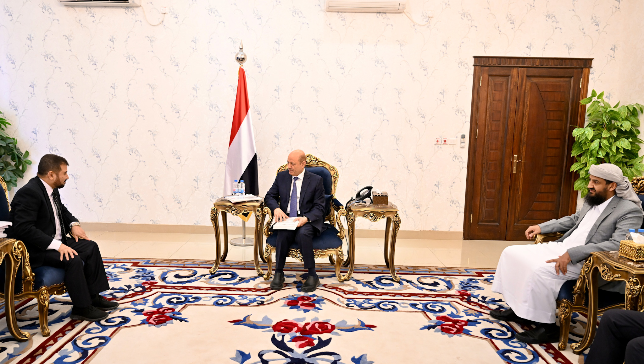 فخامة الرئيس يستقبل رئيس الجهاز المركزي للرقابة والمحاسبة 1 فبراير 2023