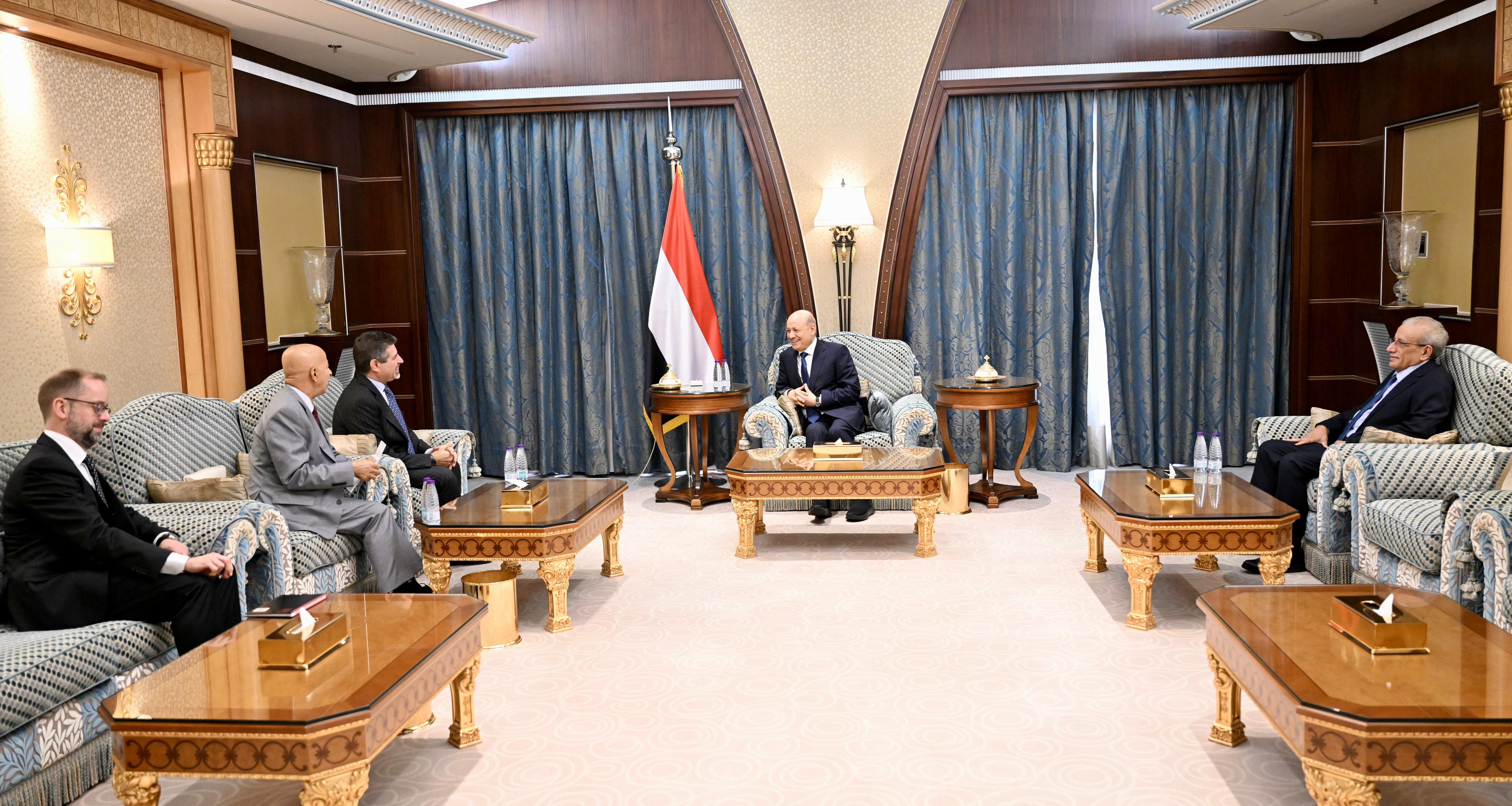 فخامة الرئيس يستقبل السفير الأمريكي 5 أكتوبر 2023