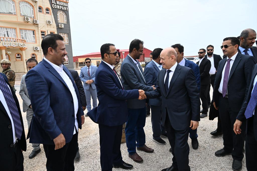 رئيس مجلس القيادة الرئاسي يفتتح مشروع المارينا السياحي والسكني والترفيهي بمحافظة المهرة (1) 21 أغسطس 2023