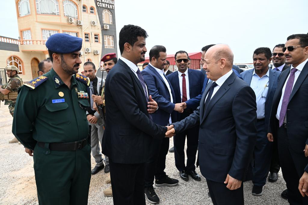 رئيس مجلس القيادة الرئاسي يفتتح مشروع المارينا السياحي والسكني والترفيهي بمحافظة المهرة (1) 21 أغسطس 2023