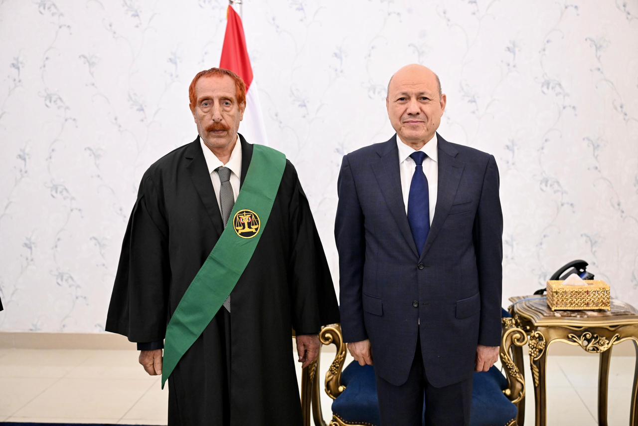 (1) القضاة المعينون بالمحكمة العليا يؤدون اليمين القانونية امام رئيس مجلس القيادة الرئاسي 9 سبتمبر 2023