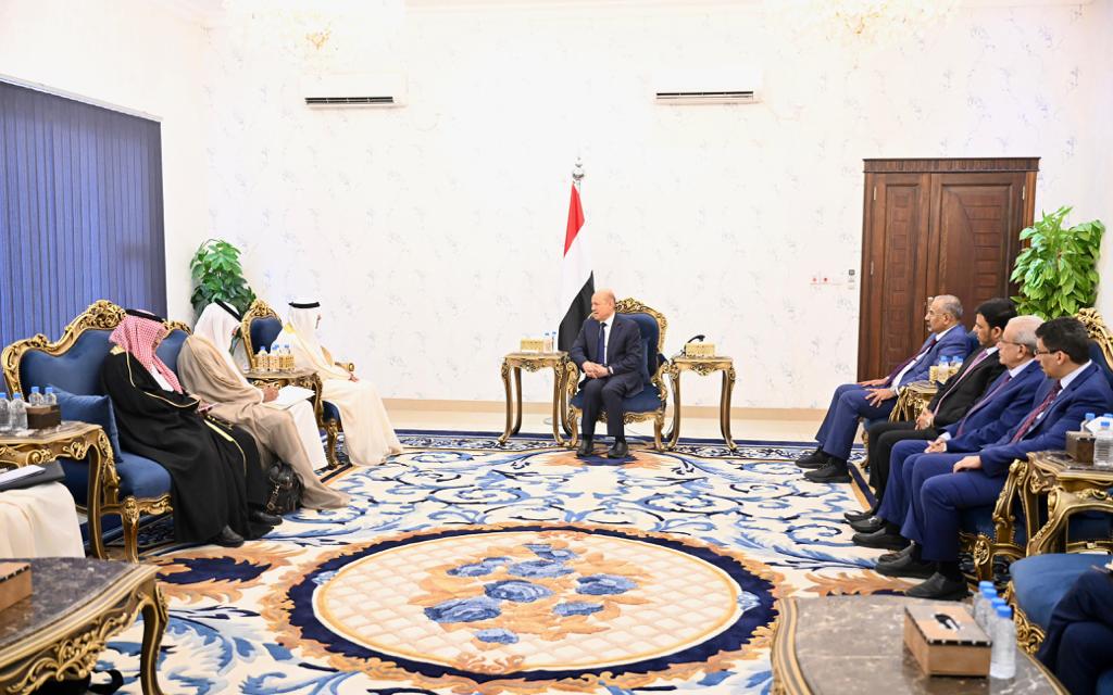رئيس مجلس القيادة الرئاسي يستقبل في عدن الامين العام لمجلس التعاون لدول الخليج العربية 31 أغسطس 2023