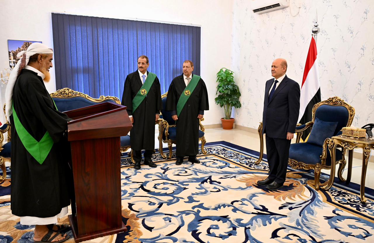(2)القضاة المعينون بالمحكمة العليا يؤدون اليمين القانونية امام رئيس مجلس القيادة الرئاسي 9 سبتمبر 2023