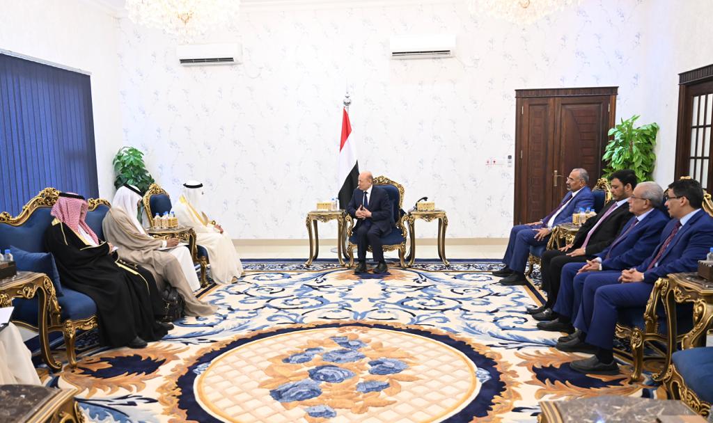 رئيس مجلس القيادة الرئاسي يستقبل في عدن الامين العام لمجلس التعاون لدول الخليج العربية 31 أغسطس 2023