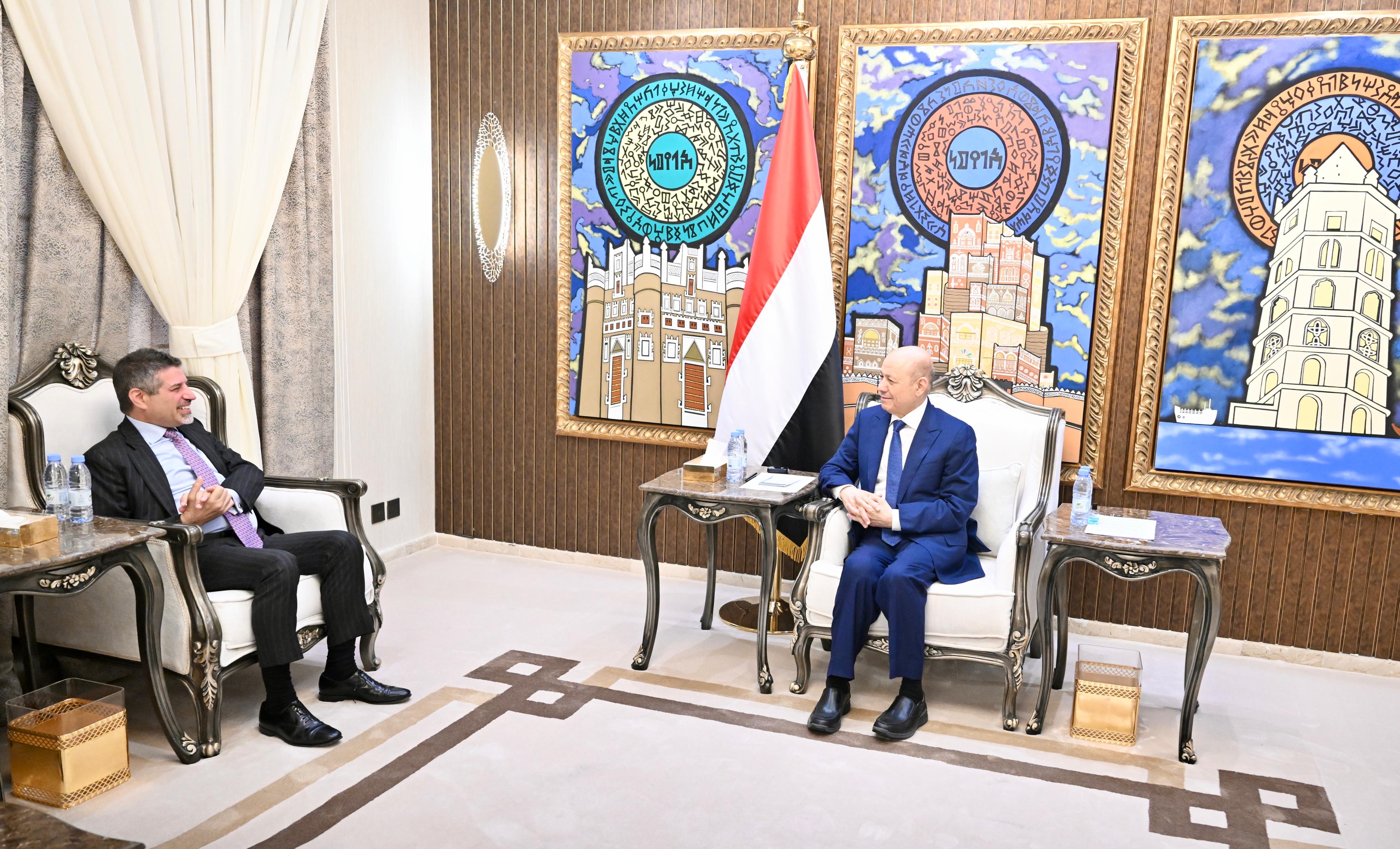 فخامة الرئيس يستقبل سفير الولايات المتحدة الأمريكية 