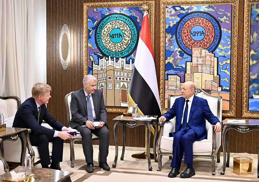 رئيس مجلس القيادة يستقبل المبعوث الخاص للأمم المتحدة
