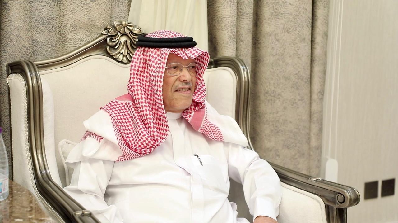 رئيس مجلس القيادة يستقبل قيادة فرقة الأوركسترا اليمنية 