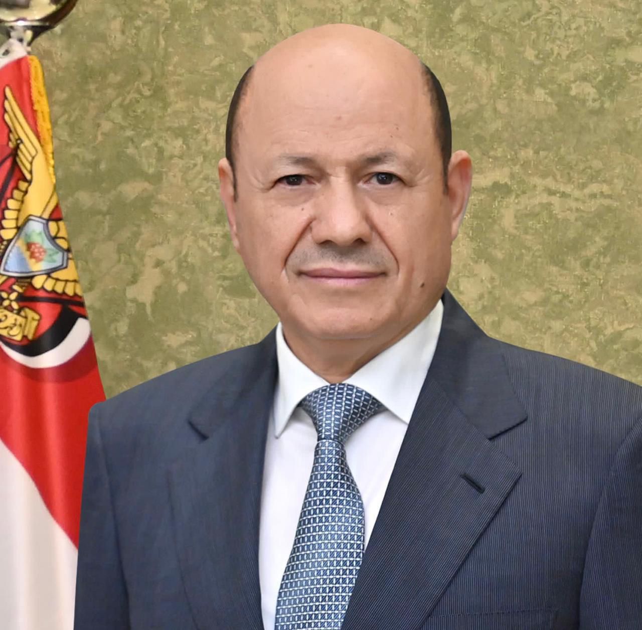 رئيس مجلس القيادة يجدد دعم الدولة الكامل لجهود السلطة المحلية في محافظة حضرموت