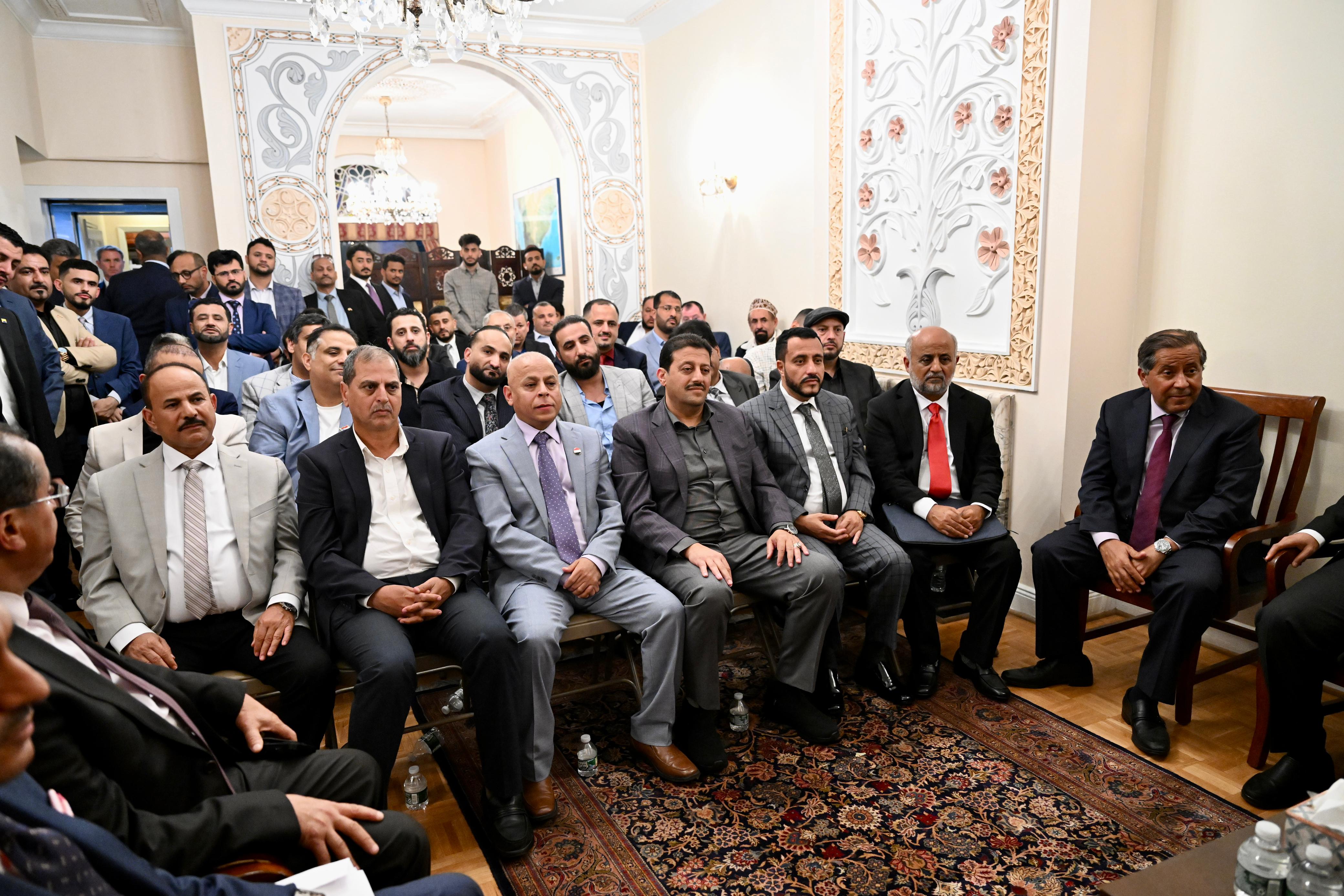 رئيس مجلس القيادة يلتقي أبناء الجالية اليمنية في الولايات المتحدة الأمريكية 23 سبتمبر 2023