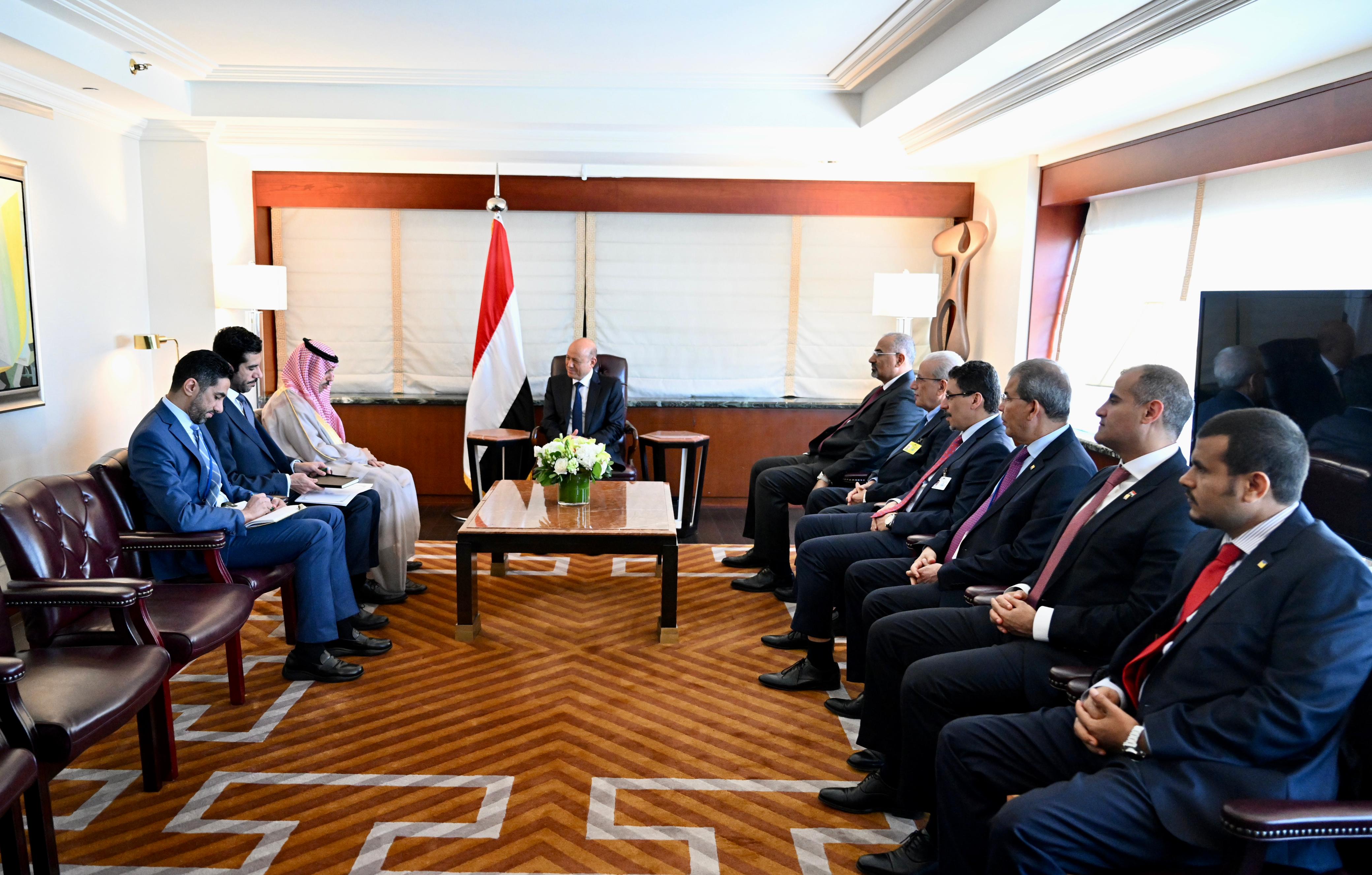 رئيس مجلس القيادة الرئاسي يستقبل وزير الخارجية السعودي  21 سبتمبر 2023 